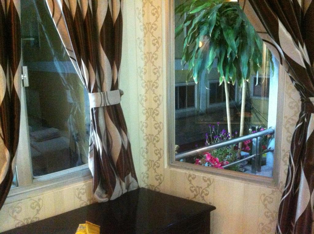 Hoai Pho Hotel Хошимин Экстерьер фото